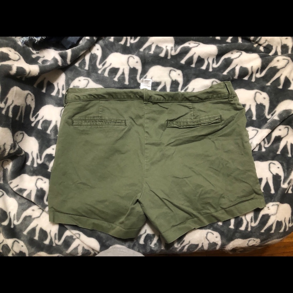 Old Navy pixie shorts - Picture 2 of 3